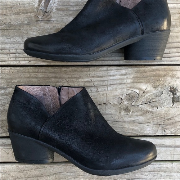 SOLD New Dansko “raina” leather ankle boot size 40 - Picture 2 of 6